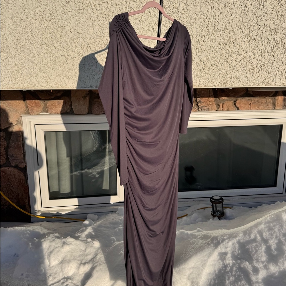Meshki Christabel Nylon Ruched Midi Dress - Picture 5 of 8